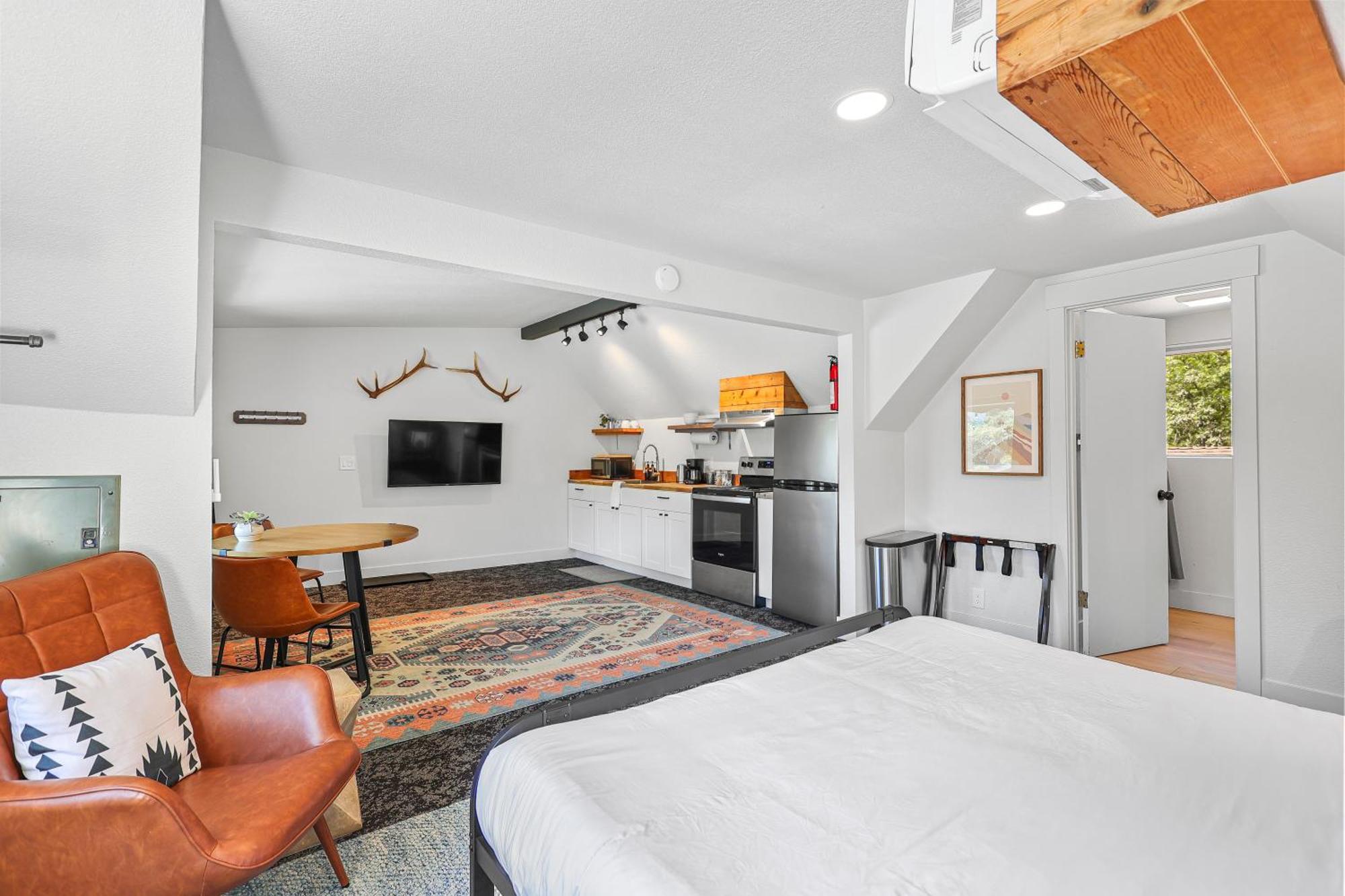 Basecamp Lodge Mount Shasta Quarto foto