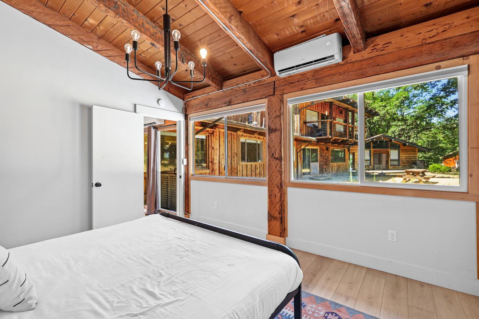 Basecamp Lodge Mount Shasta Quarto foto