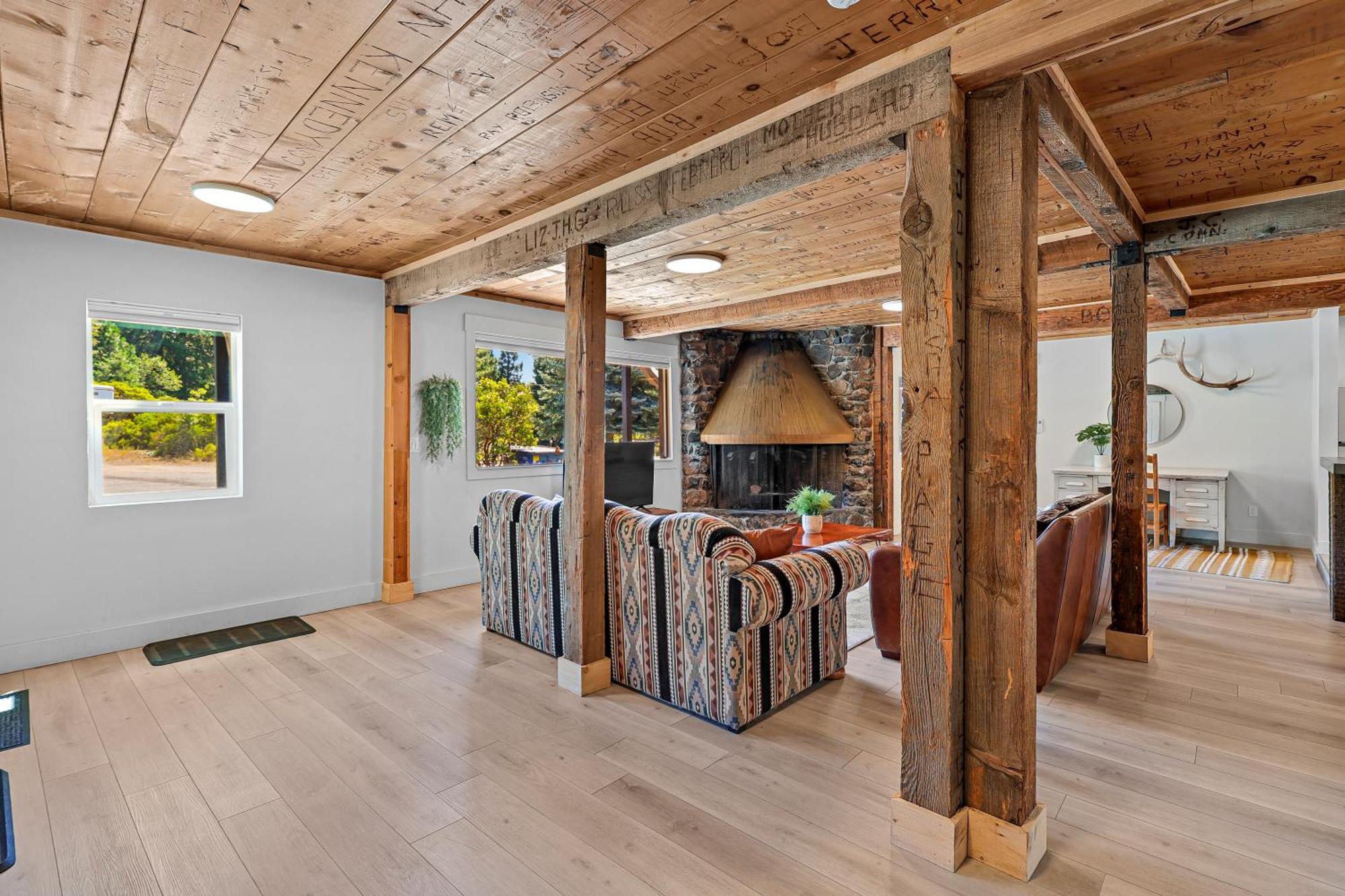 Basecamp Lodge Mount Shasta Quarto foto